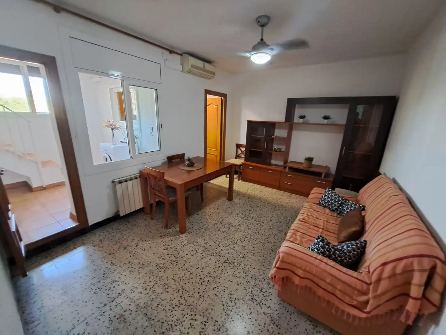 Maison mitoyenne à vendre dans la Zona Nord de Rubí : photo 2 de l'annonce
